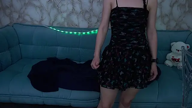 LiviaShy's Live XXX Chat