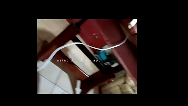 everyoneneeds Pertunjukan Webcam