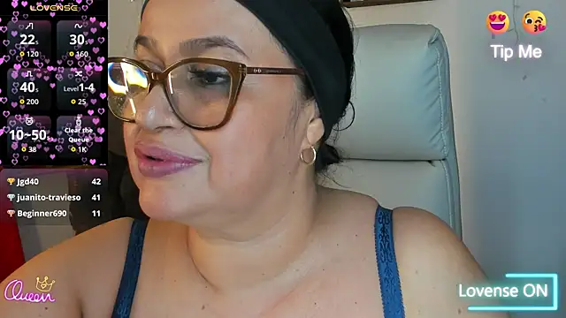 Онлайн чат XXX Gia_Nahomi