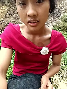 Hoa-tuylip's Live XXX Chat