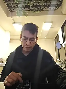 Juann-cock: онлайн-секс-чат