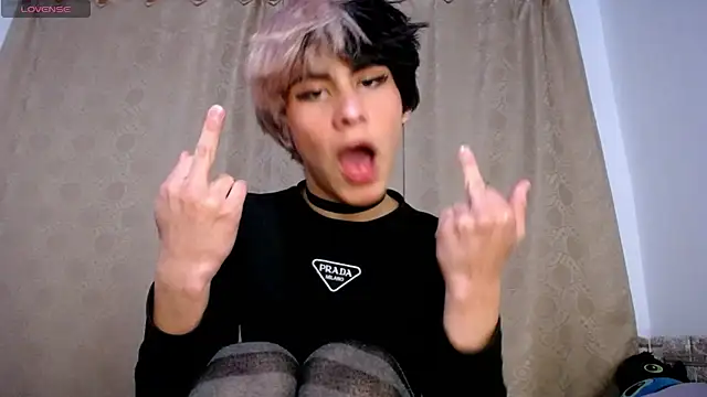 Chatroom XXX en direct de DaraSweet20