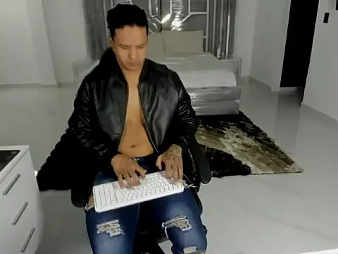 Chat XXX Live master_leather