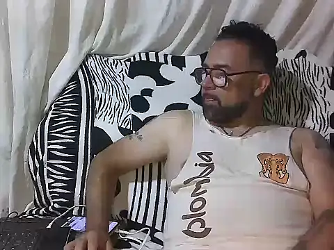 CarlossexVen Show in webcam