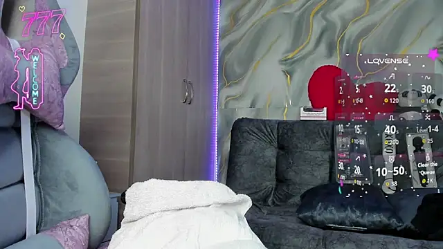 AmberAdams_ Live XXX-chat