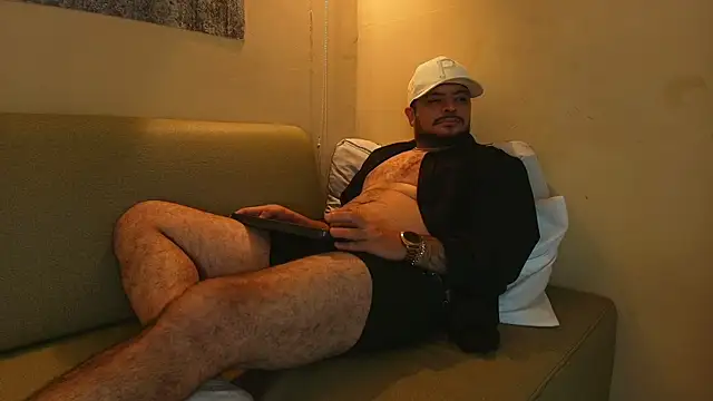 TROY_KIRKn Webbikameraesitys