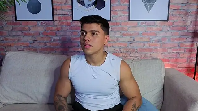 AARON_SKYLON Webcam-Show