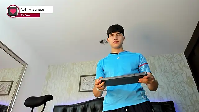 Lander_Cruz Webcam-Show