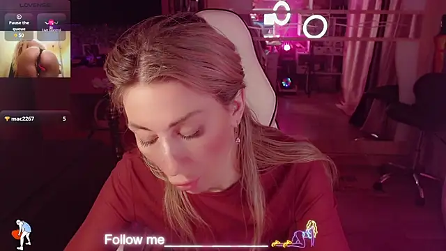 دردشة AnnieGOld_ الجنسية المباشرة