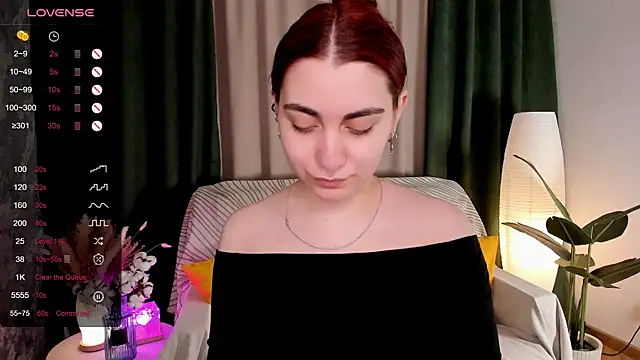 Chat +18 de hannacheekss_ ao vivo