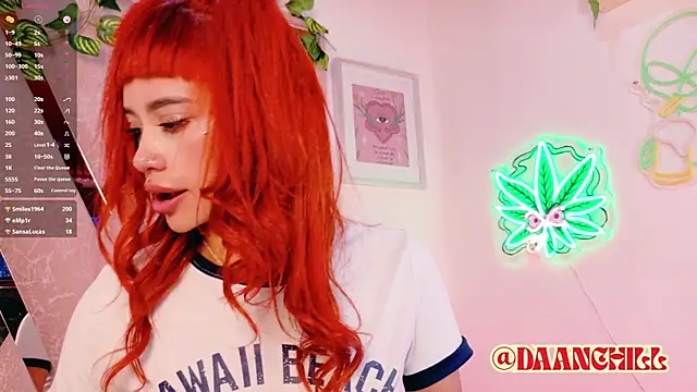 ScarlettRusso1's Live XXX Chat