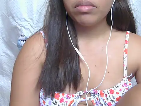 ChubbyButty লাইভ XXX চ্যাট