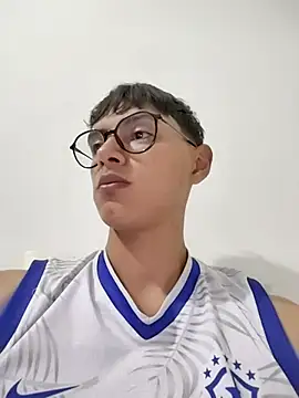 Show de Camilo_hot21 na webcam