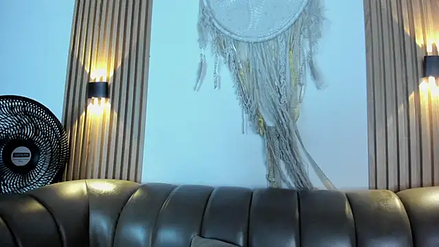 Salma_Haleem Chat XXX in diretta