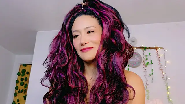 Ajua__Uva Live XXX-chat