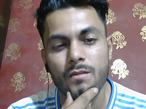 دردشة Stubborndesiboy الجنسية المباشرة