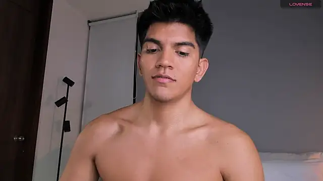 OnlySantty Webcamshow