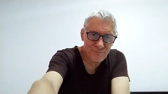 Chat +18 de BIGUNCUTHARDCOCK ao vivo