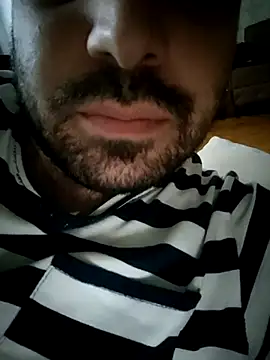 Chat +18 de THEJREN ao vivo