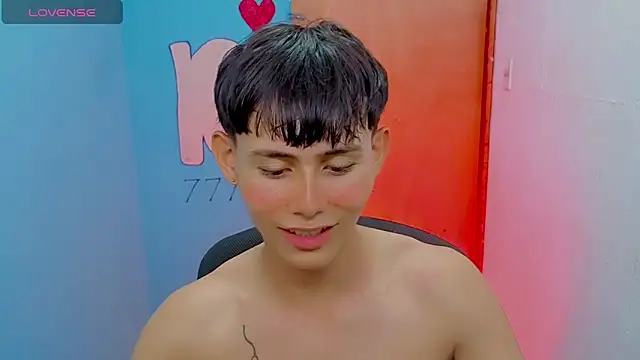 Chat +18 de tanjiro_cute ao vivo