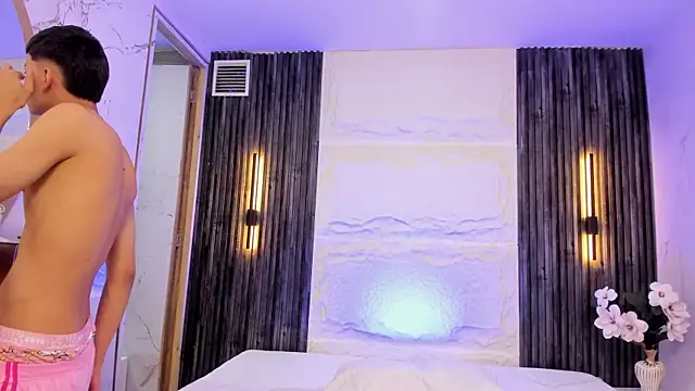 Apolo_jonnes Webcam show