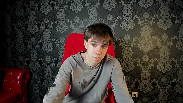 DaveBevy Adlı Modelin Web Kamerası Şovu