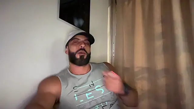 romeolovedarkn Webbikameraesitys