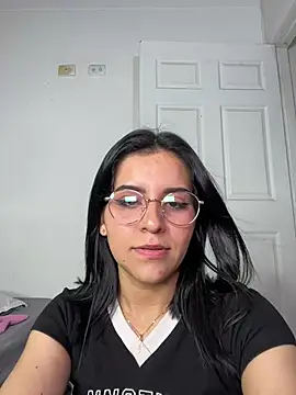 Trixie_pop élő XXX-chatje