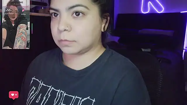 kimmiakiss22's Webcam Show