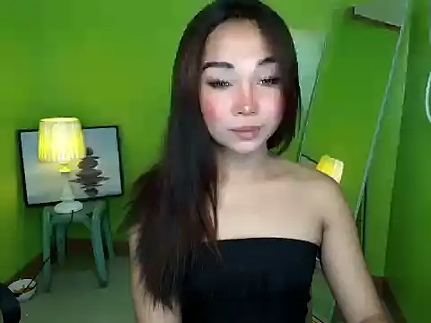 TsCyra_foxxxのウェブカメラショー