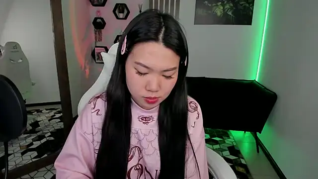 Chatroom XXX en direct de LunaPurrr