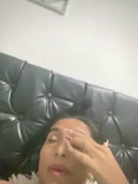 Chat +18 de Blowjob-Queen_ ao vivo