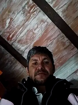 Chat +18 de TattyFoxglove ao vivo