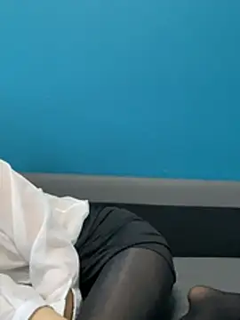 ZHJKS9988 – Live XXX-chat