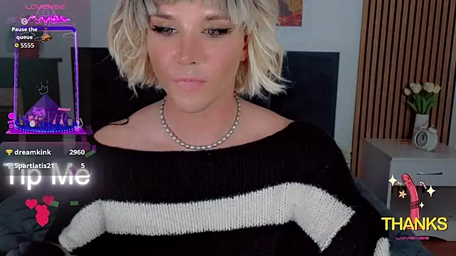 Show modela HelenSpellman na web-kameri