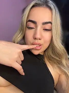 แชท XXX สดของ bellabarbiex