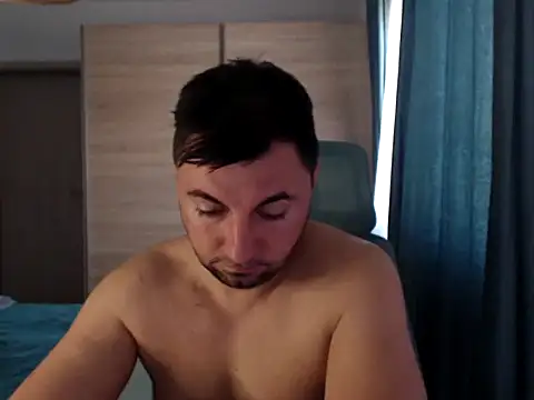 Show modela HankMalone na web-kameri