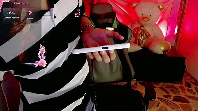 Top_and_bottom Chat XXX in diretta