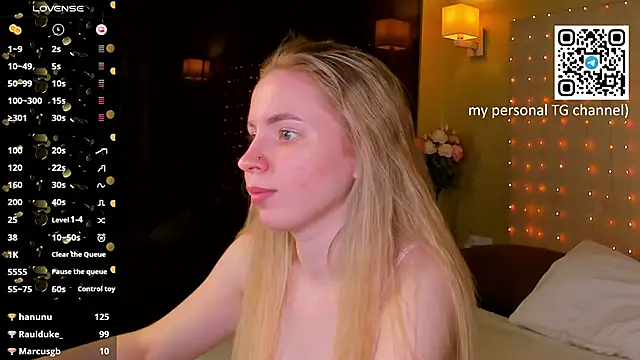 Linda__Bloom élő XXX-chatje