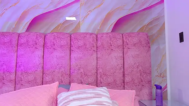 Chat XXX ao vivo de emmacurvy