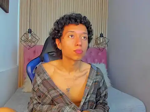 Show modela NobaCortez na web-kameri