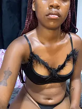 Littlebunny33 Adlı Modelin Web Kamerası Şovu