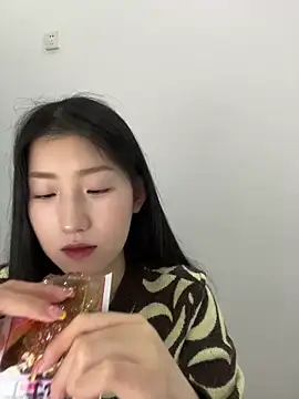 Czat XXX na żywo – Mina_ovo