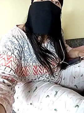 LONA-_- Live XXX-chat