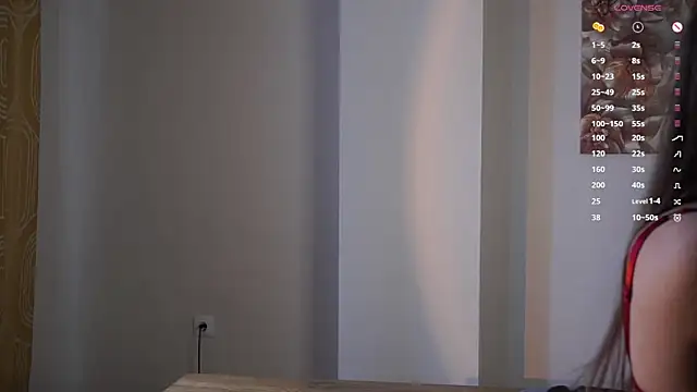 ClarineCaseboltのライブXXXチャット