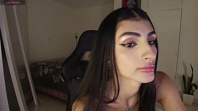 April_Scarlett's Live XXX Chat