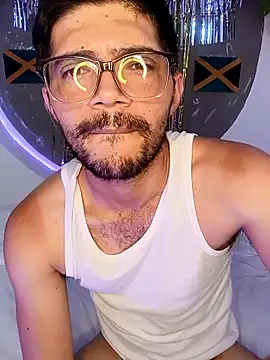 Chat +18 de ritzabeth_daniel ao vivo