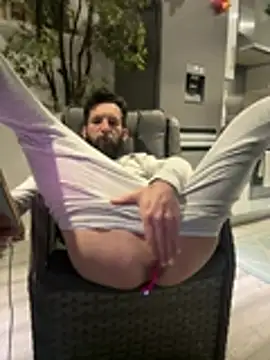 Michel_huge Webcam show