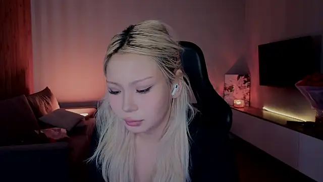 Chatroom XXX en direct de RileyMee