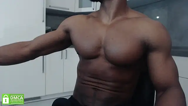 exquisite50: διαδικτυακό σόου στην κάμερα